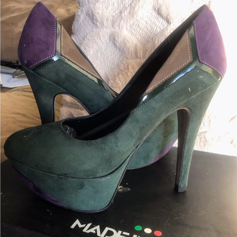 NIB $125 Made in Italian Suede Colorblocked Pumps - 7.5